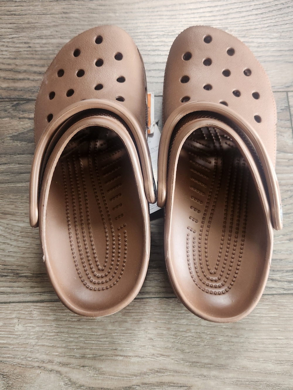 CROCS Brown Slip-On Clog Womens 9 Mens 7 Nwt! - Picture 2 of 3